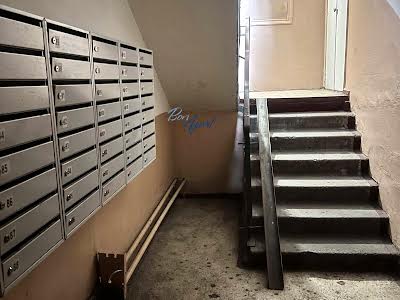 квартира по адресу Ревуцкого ул., 8