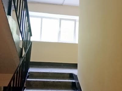 квартира за адресою Верховинна вул., 82