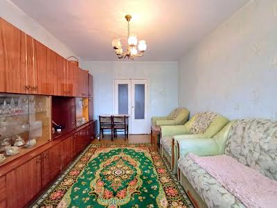 квартира за адресою Володимира Івасюка просп. (Героїв Сталінграду), 61