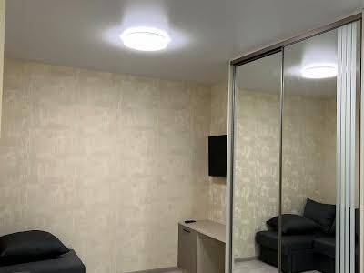 квартира по адресу Ревуцкого ул., 40-Б