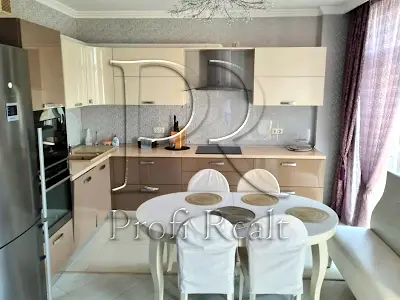 квартира за адресою Регенераторна вул., 4 к5
