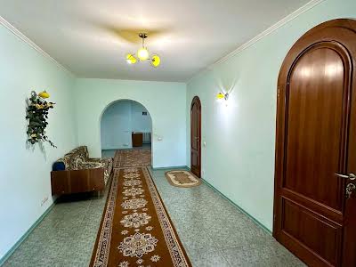 будинок за адресою с. Крюківщина, Квіткова вул., 3