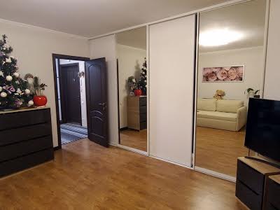 квартира за адресою с. Софіївська борщагівка, Миру вул., 36
