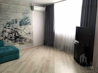 квартира за адресою Воскресенська вул., 18