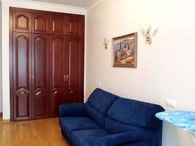 квартира по адресу Кловский спуск, 5