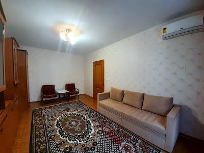 квартира за адресою Вишняківська вул., 5
