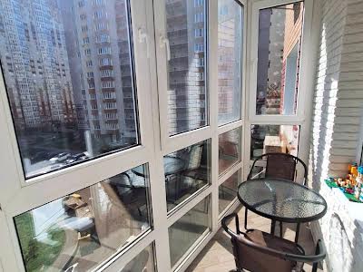 квартира за адресою Бориса Гмирі вул., 12-Б