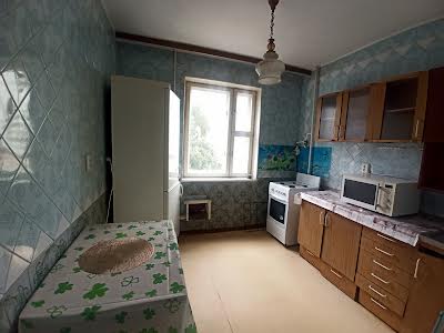 квартира по адресу Ревуцкого ул., 19/1