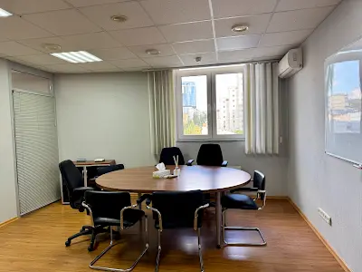 комерційна за адресою Тараса Шевченка бульв., 35
