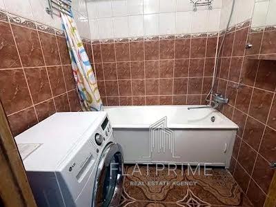 квартира по адресу Анны Ахматовой ул., 4
