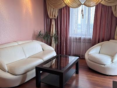 квартира за адресою Калинова вул., 81