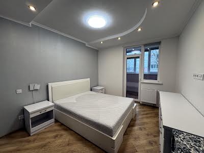 квартира за адресою Київ, Андрія Аболмасова вул. (Панельна), 4