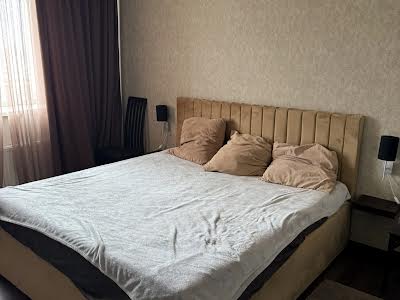 квартира за адресою Олега Мудрака вул. (Генерала Наумова), 66