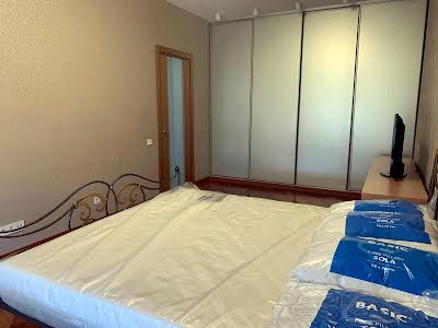 квартира за адресою Дмитрівська вул., 82