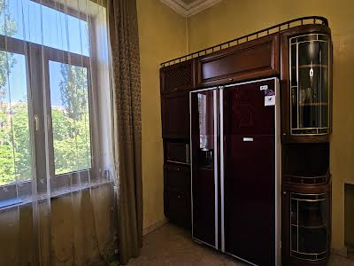 квартира за адресою Київ, Михайла Бойчука вул. (Кіквідзе), 3