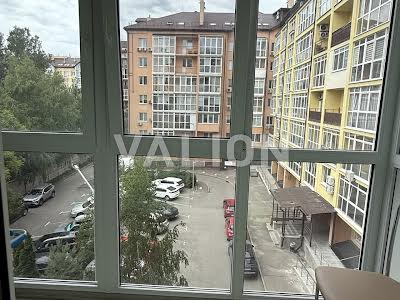 квартира за адресою Академіка Лебедєва вул., 1