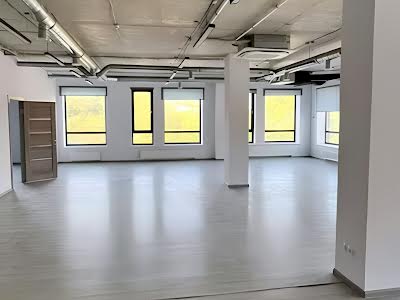 комерційна за адресою Валерія Лобановського просп., 124