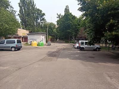комерційна за адресою Голосіївський просп. (40-річчя Жовтня), 90