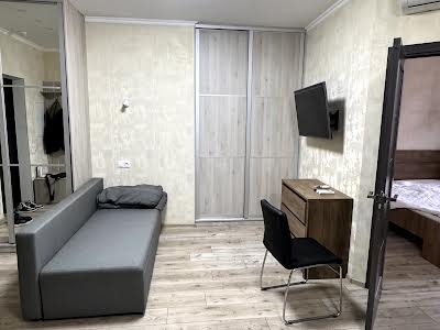 квартира за адресою Каховська вул., 60