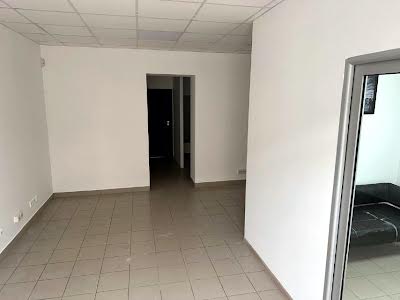 коммерческая по адресу Вишгородська ул., 48