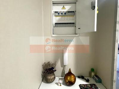 квартира за адресою Метрологічна вул., 15