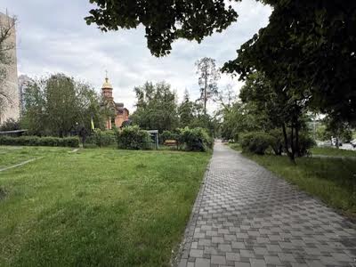 квартира за адресою Миколи Ушакова вул., 4