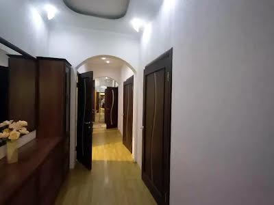 квартира по адресу Евгения Коновальца ул. (Щорса), 32-Б