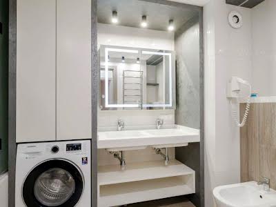 квартира за адресою Регенераторна вул., 4