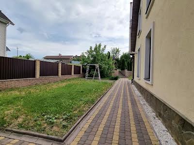 будинок за адресою с. Хотів, садовая