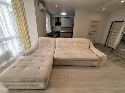 квартира за адресою с. Гатне, Карпа Валовня вул., 18