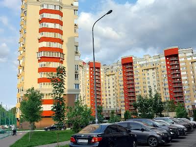 квартира по адресу Василия Симоненко ул., 5-А