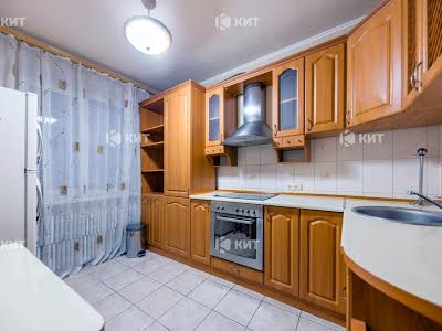 квартира за адресою Каденюка вул., 26б