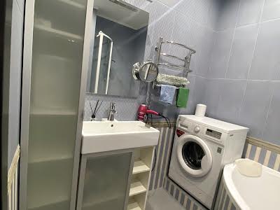 квартира по адресу Драгоманова ул., 40-З