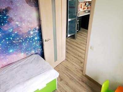 квартира за адресою Петрицького, 15а