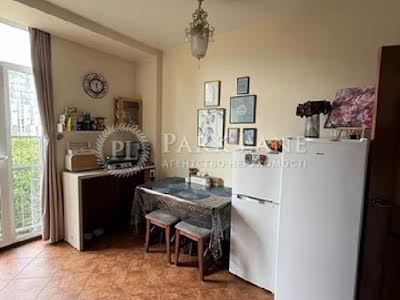 квартира за адресою Регенераторна вул., 4 к1-9