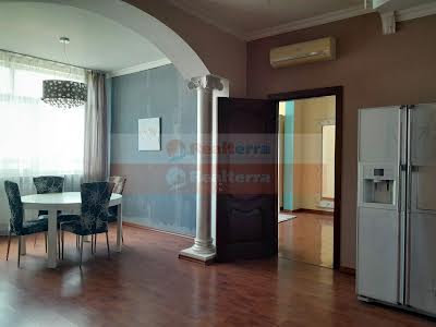 квартира по адресу Саксаганского ул., 121