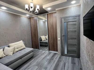 квартира за адресою Героїв Небесної Сотні просп., 40/1