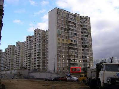 комерційна за адресою Срібнокільська вул., 16