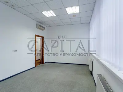 комерційна за адресою Березняківська вул., 29