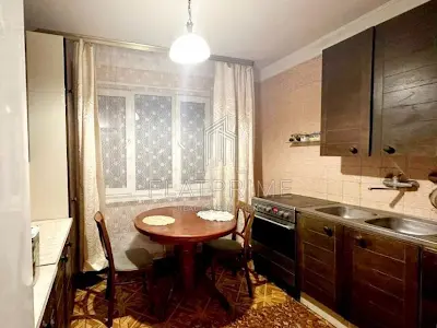 квартира за адресою Академіка Глушкова просп., 33