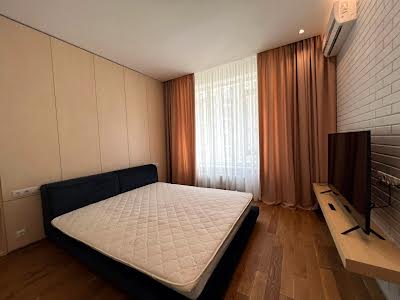 квартира за адресою Саперне Поле вул., 3