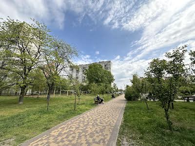 квартира за адресою Пантелеймона Куліша вул. (Челябінська), 11