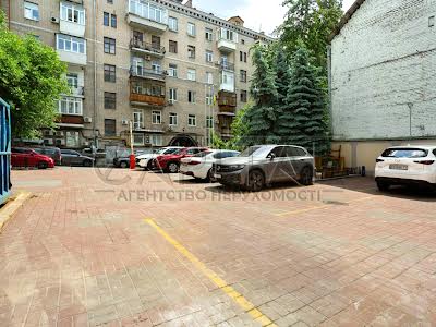 комерційна за адресою Еспланадна вул., 32-В