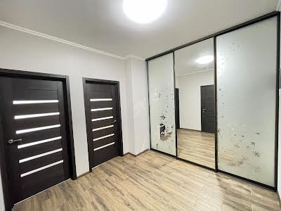квартира за адресою Драгоманова вул., 2