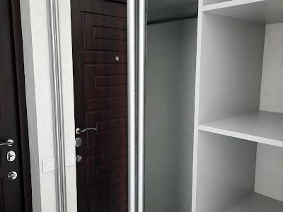 коммерческая по адресу Жилянская ул., 68