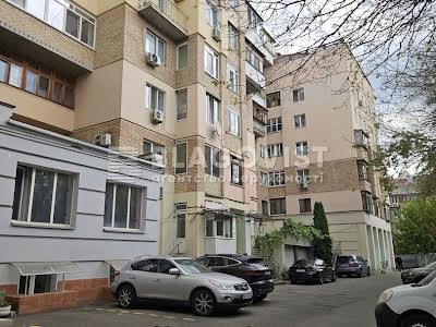 квартира за адресою Оболонська вул., 12
