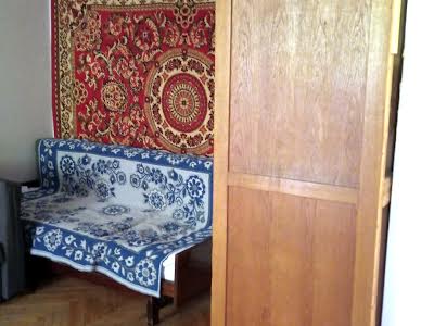 квартира за адресою Академіка Білецького вул., 18