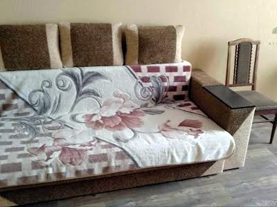 квартира за адресою Домобудівельна вул., 13