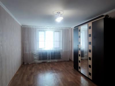 кімната за адресою Роганська вул., 152