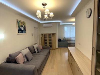 квартира по адресу Патриарха Мстислава Скрипника ул., 48-А